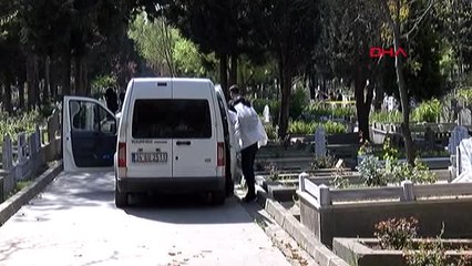 Babasının Mezarı Başında İntihar Girişiminde Bulundu