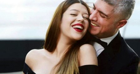 Doğuma Günler Kala Özcan Deniz'den Eşine Servetlik Hediye