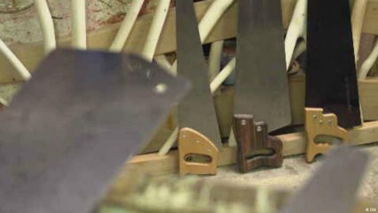 أنغام منشار الخشب