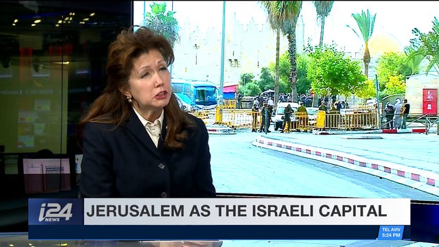 HOLY LAND UNCOVERED | Jewish prayer at the Temple Mount | Sunday, April 15th 2018