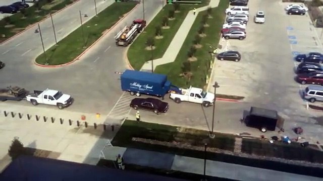États-Unis : Des ouvriers oublient de mettre des barrières devant le ciment encore frais !