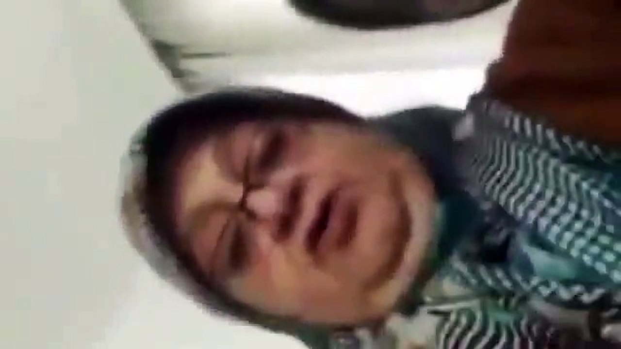 selfie çekmeye çalışan teyzeler