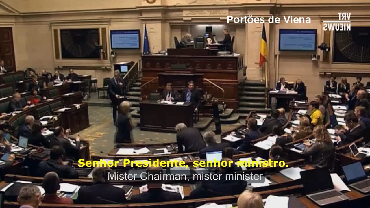 Filip Dewinter autor do livro Verzet na Câmara dos Deputados Belga- 'O Alcorão é a Raiz de todo Mal'