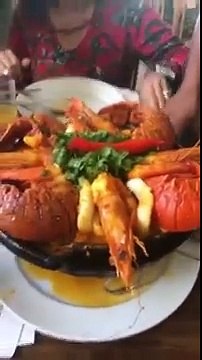 Carlinhos Maia leva Verinha e mamãe para conhecer Espirito Santo