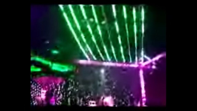 Muse - New Born, Paris Bercy, 12/15/2006