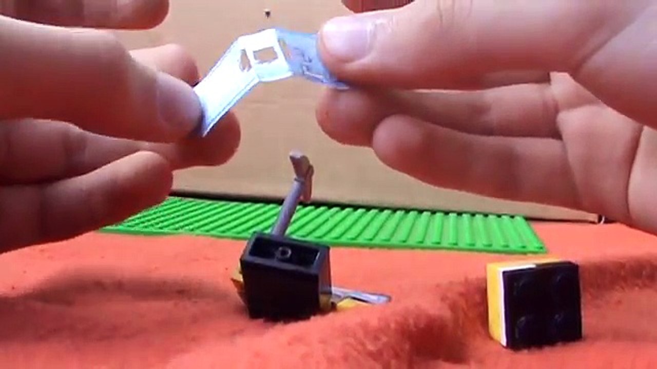 Lego Minecraft #1 Как сделать стива из лего и броню для него