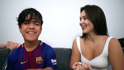 ELA BEIJOU O ANÃO!! - TROLLANDO REZENDE [ REZENDE EVIL ]