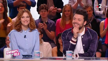 Kev Adams a t-il servi un "space cake" à toute l'équipe de "C à vous" l'année dernière ? Il répond ! Regardez