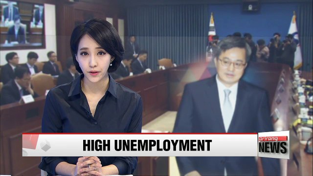 Finance minister calls for quick approval of extra budget bill