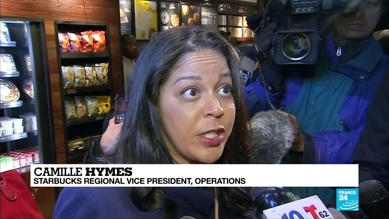 US Starbucks Row CEO apologises