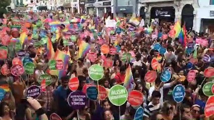 22. LGBTİ Onur Yürüyüşü başladı