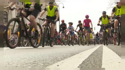 Tausende feiern 8. Wiener Radparade