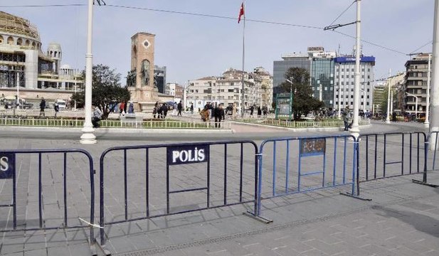 Taksim Meydanı bariyerlerle kapatıldı