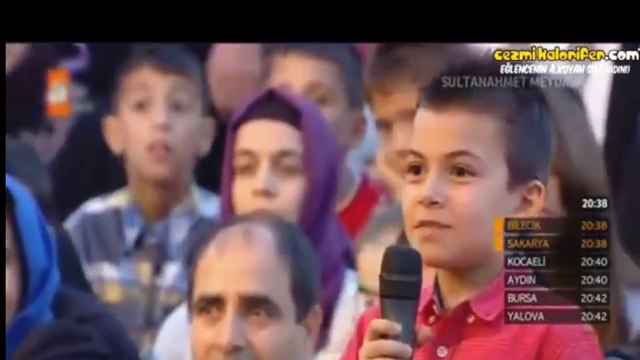 Nihat Hatipoğlu'na 'Bilgisayar oyununda domuz avlamak günah mı?' sorusu!