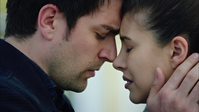 Fazilet Hanım ve Kızları 43. Bölüm Sezen Aksu Biliyorsun