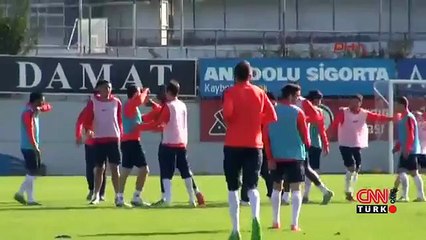 Trabzonspor&#39;da kavga: Aykut ile Marin birbirine girdi!