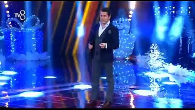 Emre Kınay O Ses Türkiye'deki performansıyla sosyal medyayı salladı