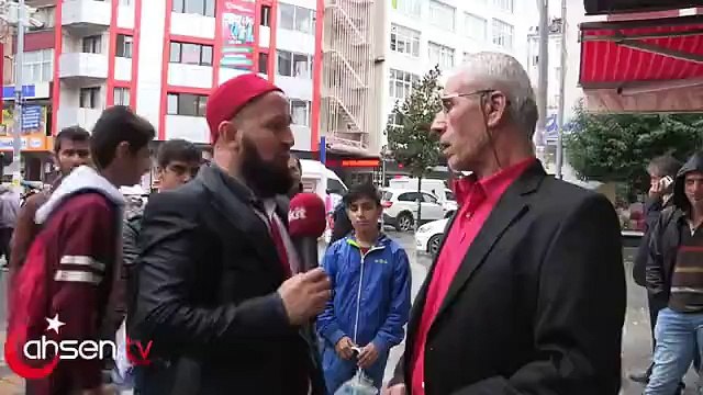 AKP'li vatandaş: Bir diktatör de bizden çıksın!