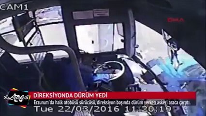 Direksiyon başında dürüm yiyen şoför böyle kaza yaptı