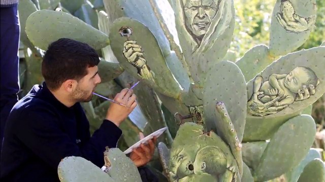 Filistinli ressam Yaseen direniş in resmini kaktüslere çiziyor