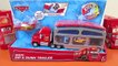 CARS MACK TRUCK DIP & DUNK COLOR CHANGERS TRAILER LIGHTNING MCQUEEN COLOR SHIFTERS