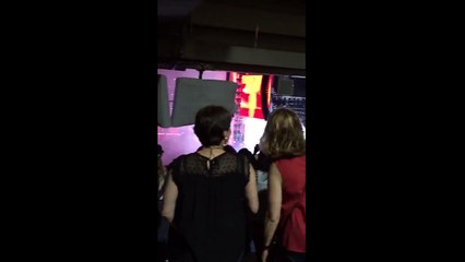 Beyonce’nin konserinde kitap okudu!