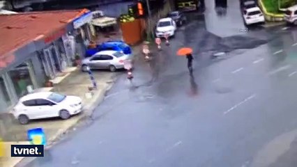 İşte Bayrampaşa'da çevik kuvvete silahlı saldırının görüntüleri