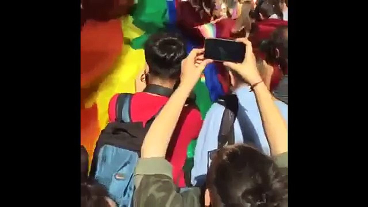 Trans Onur Yürüyüşü basın açıklaması esnasında polis müdahalesi