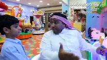 ضحك على أبوه