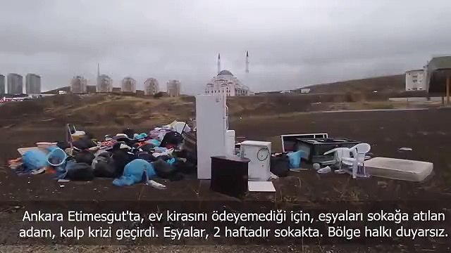 Kirasını ödeyemediği için ev sahibi eşyalarını sokağa attı; kiracı komaya girdi!