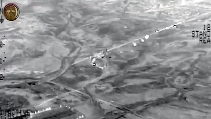 Irak Ordusu'na ait uçaklar Suriye'ye kaçmaya çalışan IŞİD konvoyunu yok etti