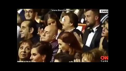 Fatih Portakal: Bu ödülü işini doğru düzgün yapan gazeteciler için alıyorum