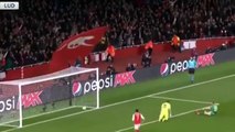 Mesut Özil, kariyerinde ilk kez hat-trick yaptı