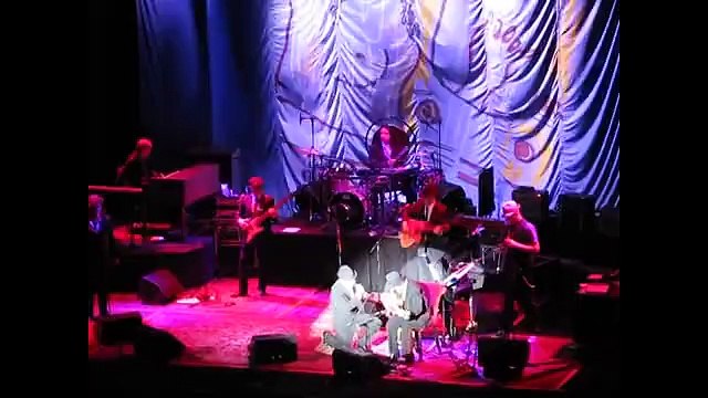 Leonard Cohen - Dance Me To the End of Love