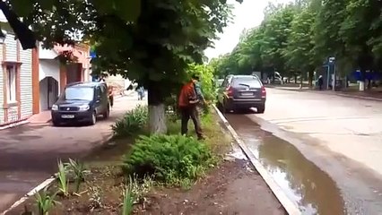 Sarhoş belediye işçisinin çim biçme makinesiyle imtihanı