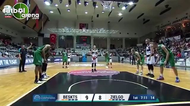 A Spor Beşiktaş maçında banttan tezahürat sesi verdi, salona spiker yollamadı!
