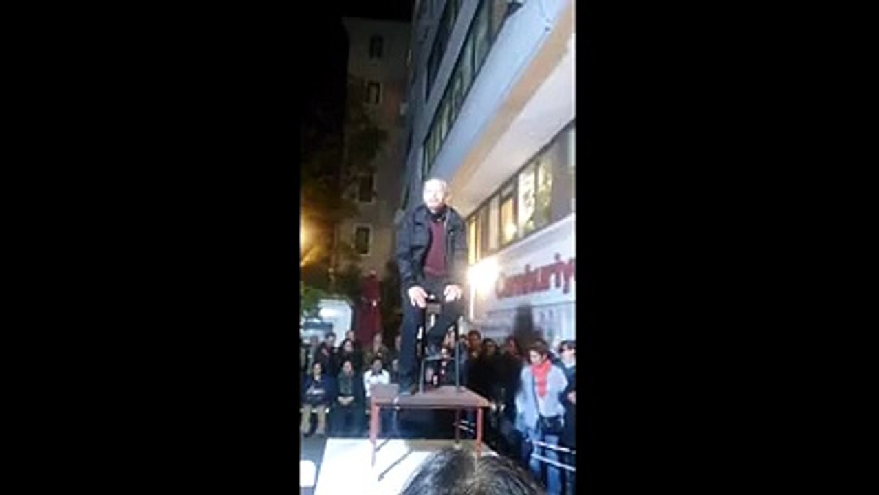Genco Erkal, Cumhuriyet'te: "Akın var akın,...