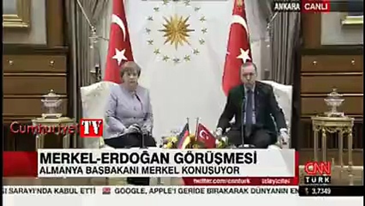 Angela Merkel'den basın özgürlüğü ve 'başkanlık sistemi' uyarıları