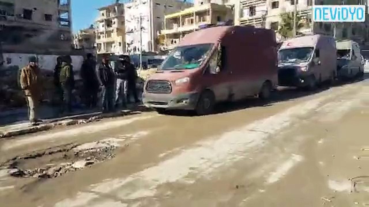 Halep'te  ambulanslar yeniden harekete geçti