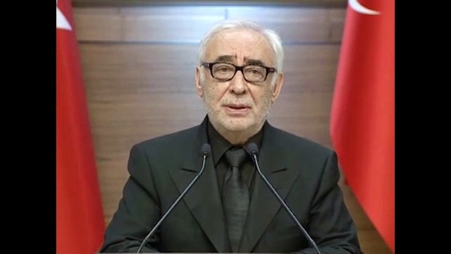 Şener Şen: 75 yaşımda beni hâlâ barış umudu ayakta tutuyor