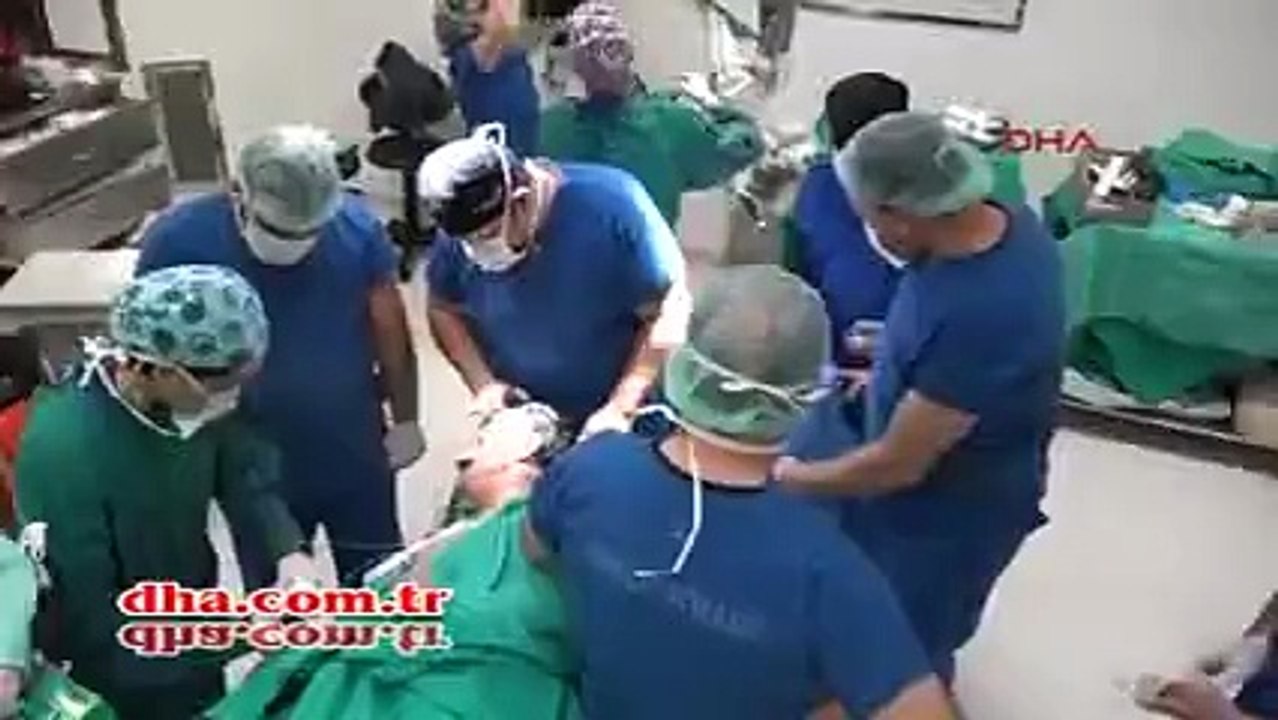Ameliyatta şarkı söyledi, çıkınca keman çaldı - Dailymotion Video