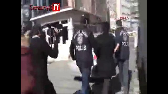 Müjdat Gezen Sanat Merkezi'nin kundakçısı: Abdulhamid Han'ın torununa laf söylediği için yaptım!