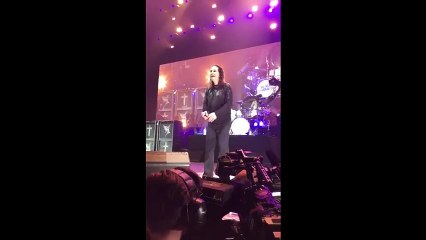 Heavy Metal&#39;in öncüsü Black Sabbath, dün gece verdiği konserle müzik kariyerini noktaladı