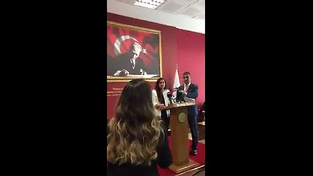 Mersin Baro Başkanı Ali Er, kadın avukatı kürsüden itti