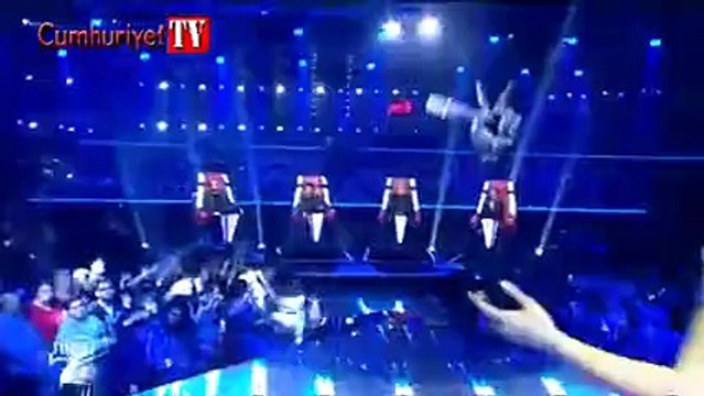 'O ses İsrail'i Türk asıllı Sapir Saban İbrahim Tatlıses şarkısıyla kazandı