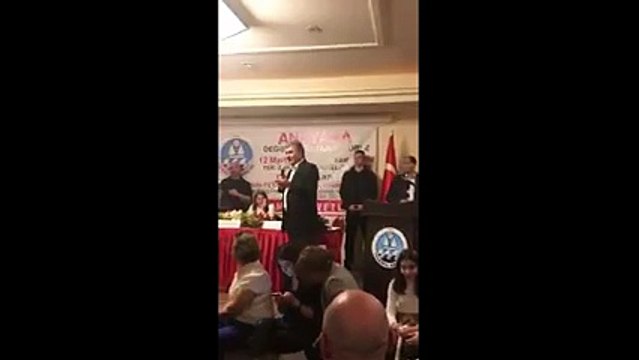 Anayasa Profesörü Batum, 'başkanlık sistemini' Trabzonsporluların gözünden anlattı