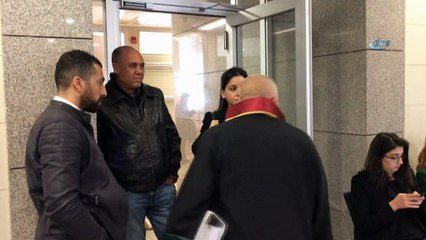 Eski menajerinden ünlü şarkıcı Kalben'e  200 bin liralık tazminat