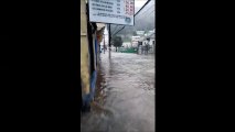 Alagamento no Centro de Vitória, na manhã desta segunda-feira (16)