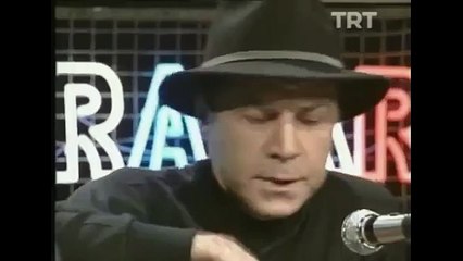 Bülent Ecevit ve MFÖ&#39;nün TRT&#39;de yıllar önceki sohbeti