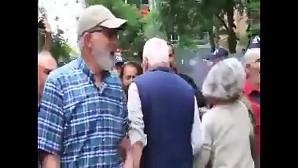 Yüksel Caddesi&#39;nde yine polis müdahalesi